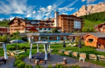 Hotel Fanes ****s <br> San Cassiano