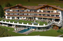 Hotel Scherlin *** <br />Kastelruth